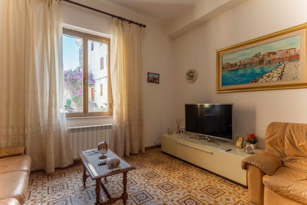 Granny S House Nettuno Villa Bagian luar foto