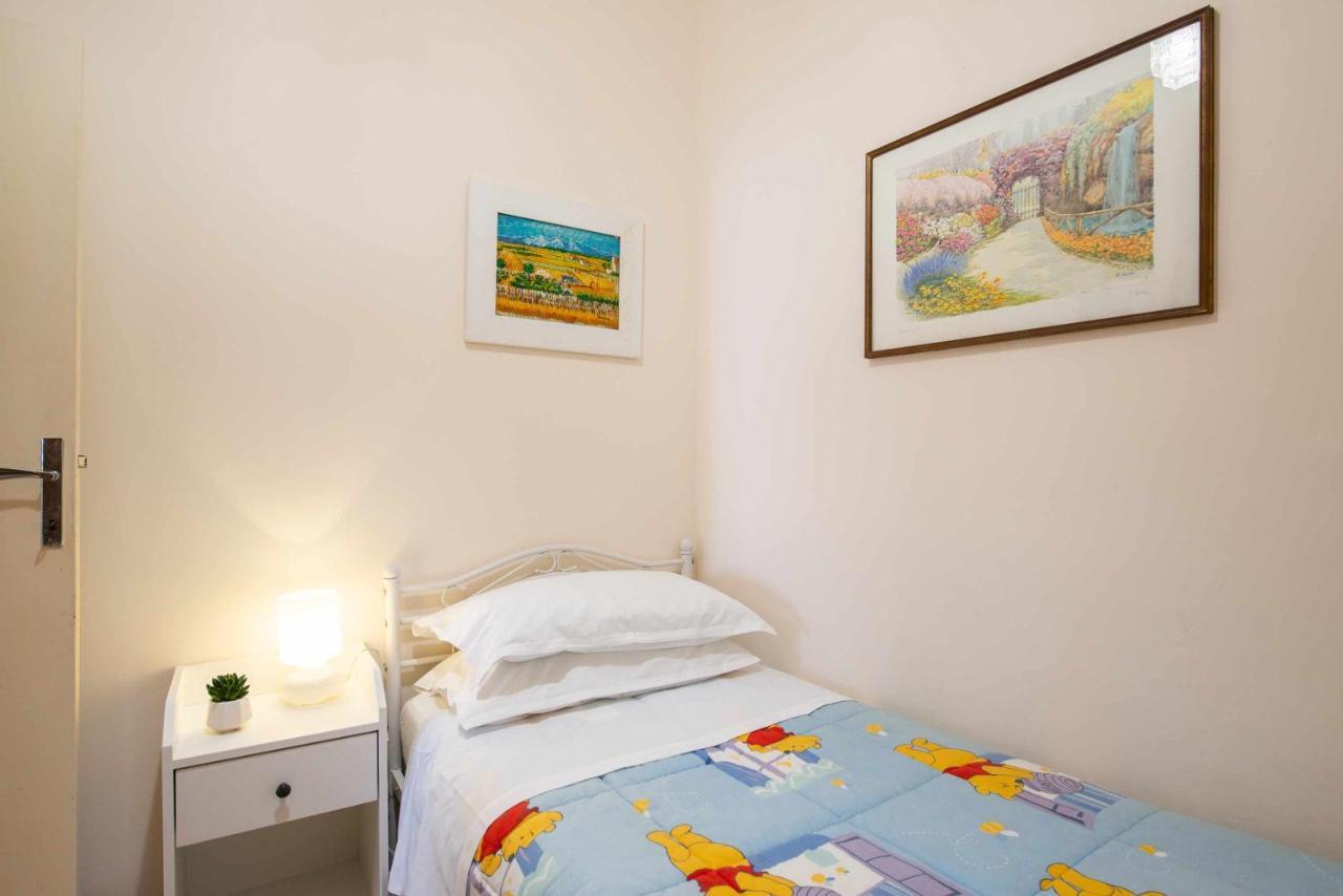 Granny S House Nettuno Villa Bagian luar foto